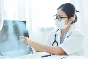 dokter spesialis paru Gresik