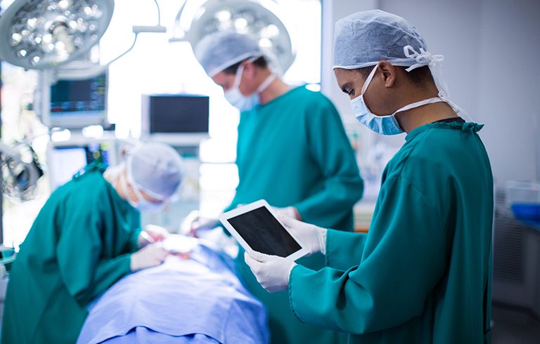 dr. Nur Hesti, Dokter Spesialis Anestesi Ponorogo