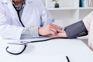 dr. Ahmad Rizal, Sp. PD, Dokter Spesialis Penyakit Dalam Pamekasan