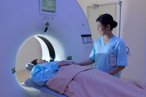 dr. Aulia Fitriani, Sp. Rad, Dokter Spesialis Radiologi Bojonegoro