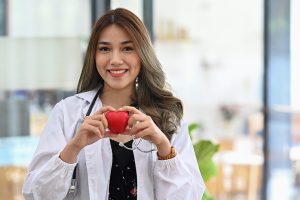 dokter spesialis jantung Banyumas dr. Lima Peni Sp. JP