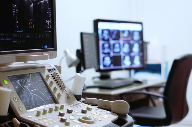 dr. I Komang, Sp. Rad, Dokter Spesialis Radiologi Banyuwangi