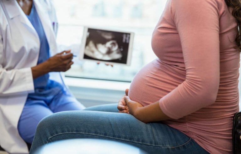 dokter kandungan perempuan Semarang dr. Dawi Sp. OG