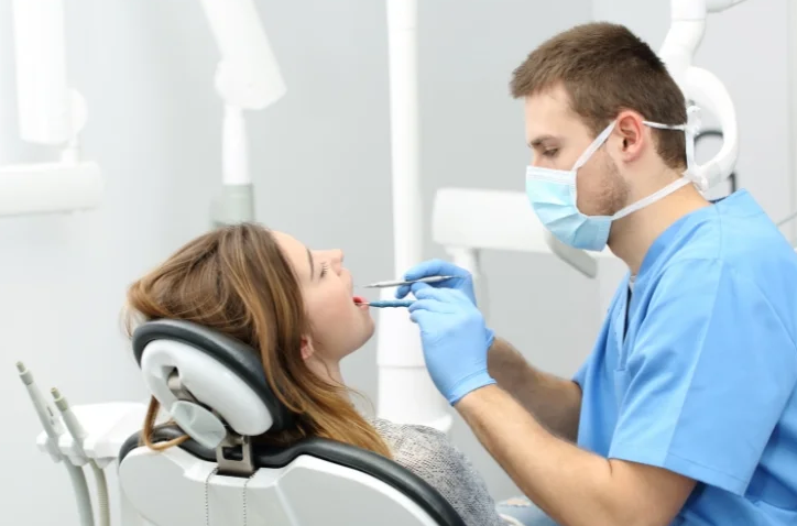 Rekomendasi Dokter Gigi Semarang, Praktek drg. Krisna Devara