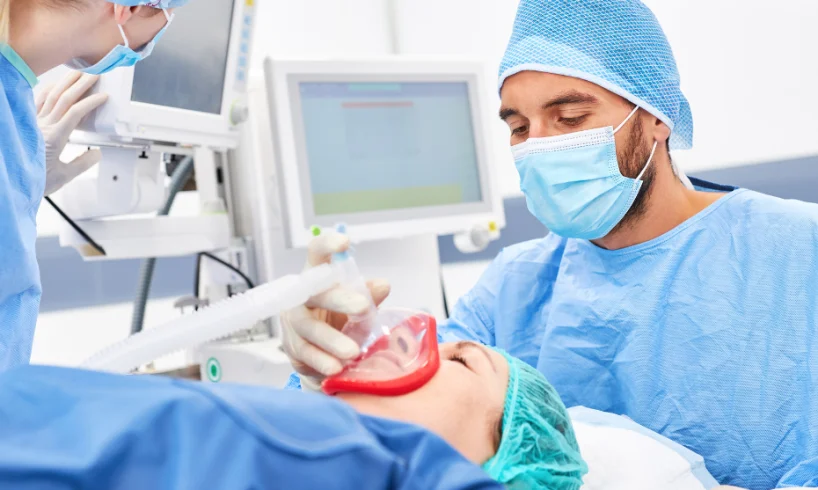 dokter spesialis anestesi Karanganyar dr. Ageng Sp. An-TI