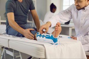 dr. Krishna, Sp. OT, Dokter Spesialis Orthopedi Brebes