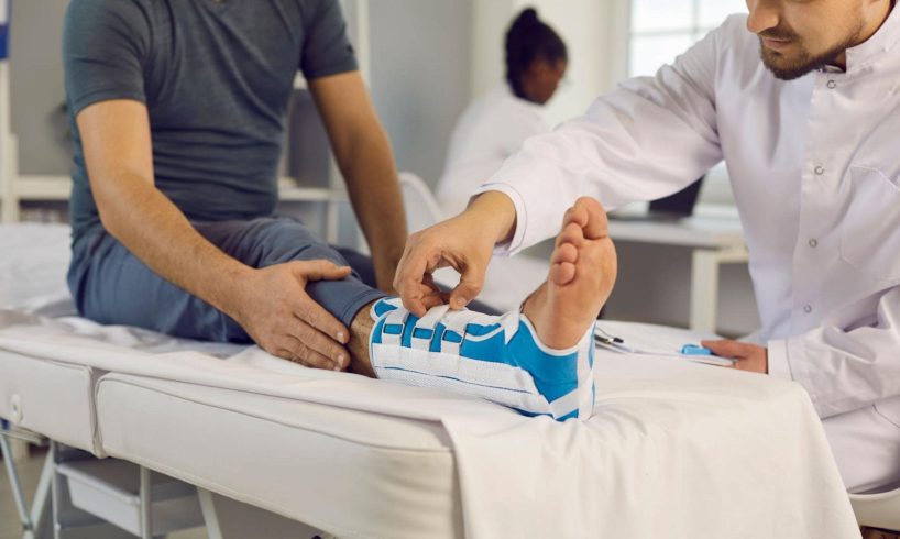 dr. Krishna, Sp. OT, Dokter Spesialis Orthopedi Brebes