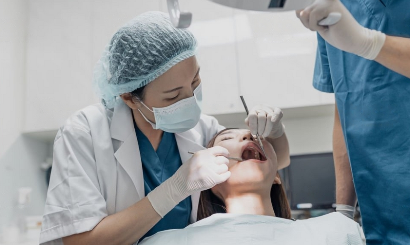 drg. Mira Hartanti, Praktek Dokter Gigi Pemalang