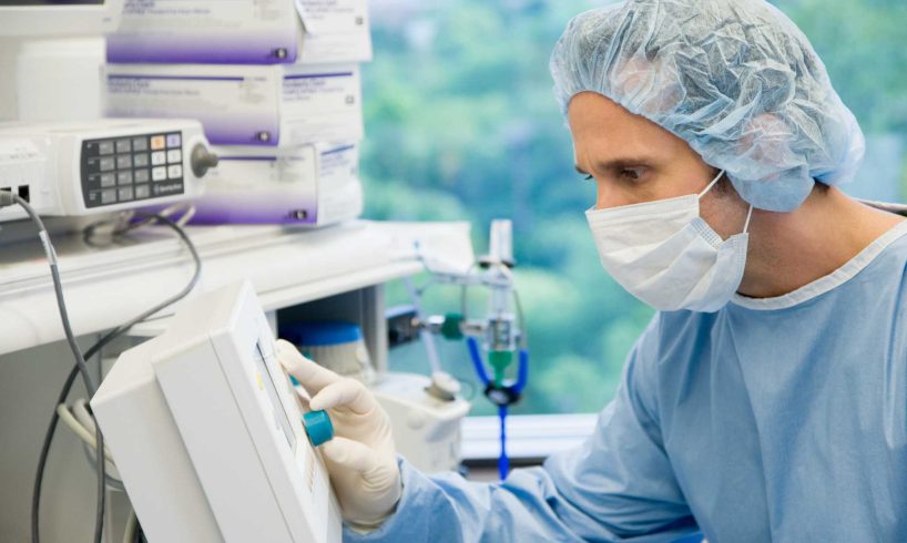 dokter spesialis anestesi Wonogiri dr. Adhy Sp. An