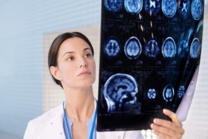 dr. Eva Nur, Sp.N, Dokter Spesialis Saraf Wonosobo