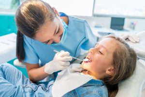 Praktek Dokter Gigi Tanah Bumbu, drg. Heny Rudiastuti