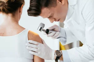 dokter spesialis kulit Tabalong dr. Agus Sp. KK