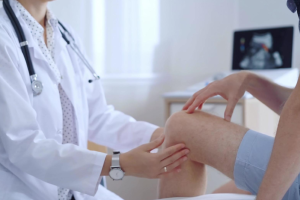 dokter spesialis ortopedi Banjarmasin dr. Essy Sp. OT