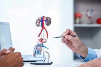 dokter spesialis urologi Sleman dr. Abraham